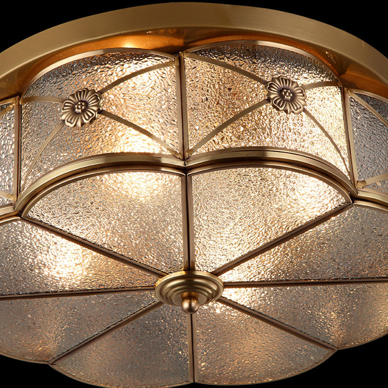 14 "/18" W Scalloped Slaapkamer Flush Mount Light Colonial Seedy Glass 3/4 Lampen Messing Dicht aan plafond lamp