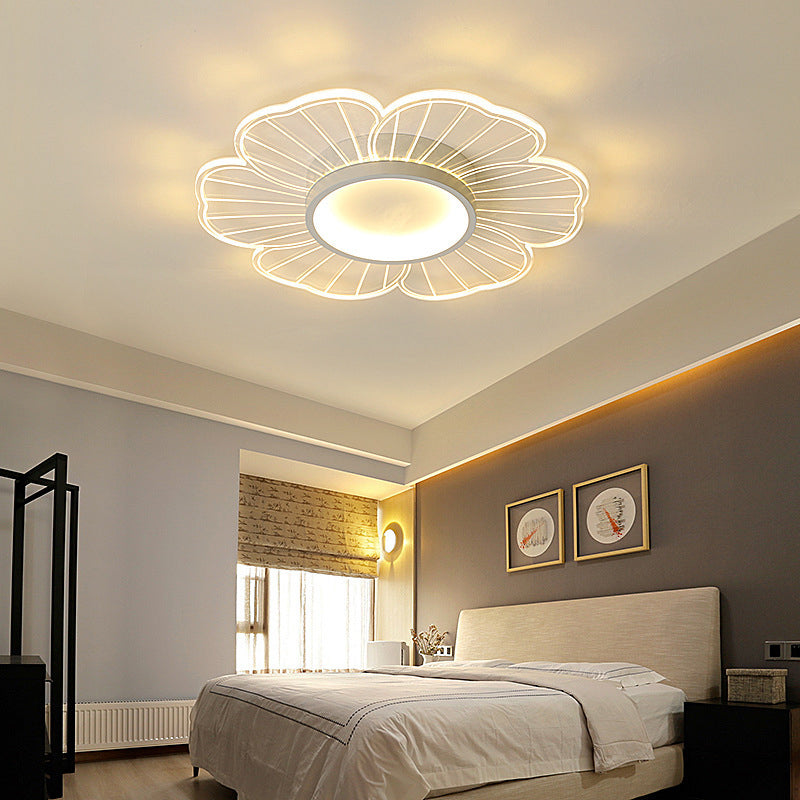 Plafond LED minimaliste Fleur blanche Fleur blanche près du plafond avec une teinte acrylique