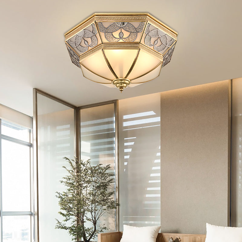 Domed Living Room Flush Montaggio Lampada Classic Frosted Glass 4 Luci Brass Flush Light Fixture