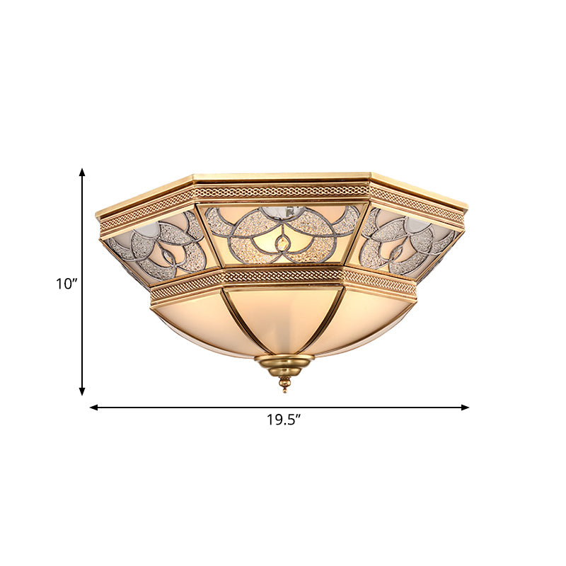 Gewölbte Wohnzimmer-Unterputzlampe, klassisches Milchglas, 4 Lichter, Messing-Unterputzleuchte