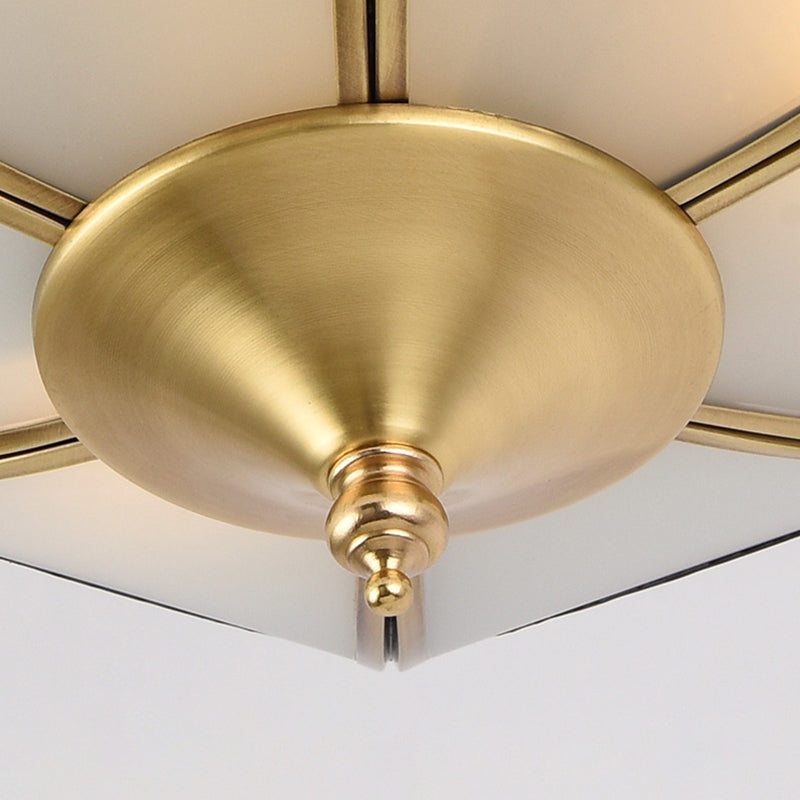 Lampada da incasso per camera da letto con paralume a cupola, tradizionale vetro lattiginoso, 3/4 luci, illuminazione a soffitto dorata, 12,5"/16" W