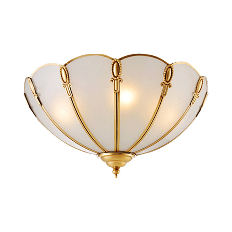 17 "/21" W Classic Scallop Rush Mount 3/4 Bulbos Metal Techo Ligero Fixture en Brass para Bedroom