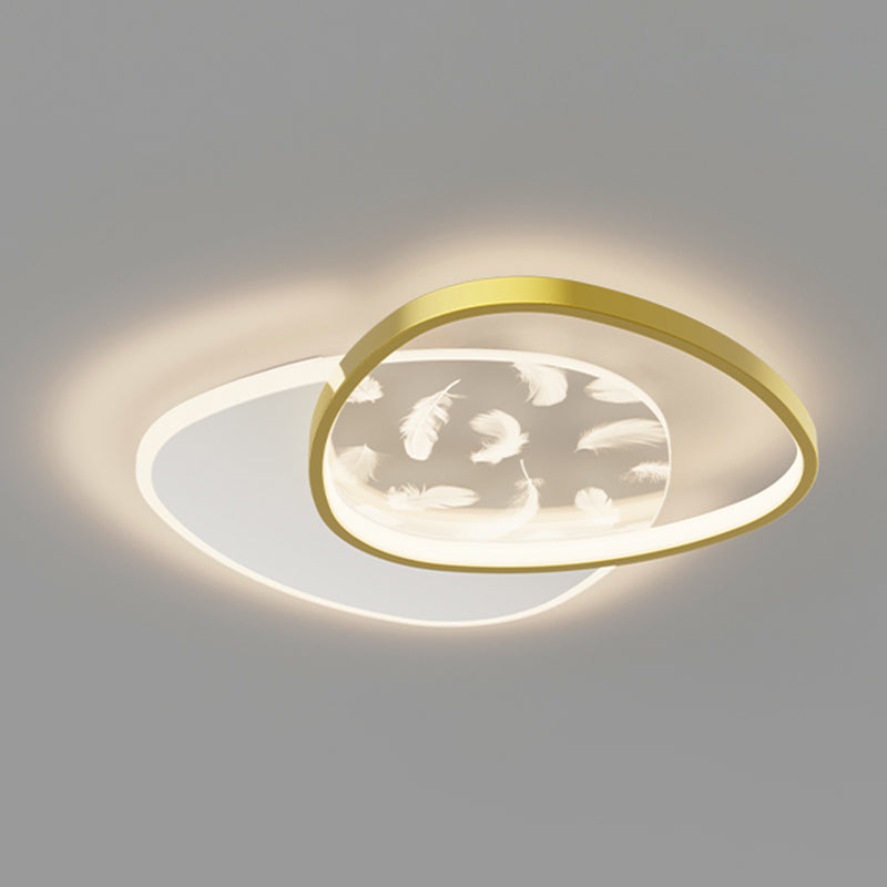 Luce a soffitto a led con piuma dorata in oro acrilico in moderno supporto in metallo oblungo in stile conciso per spazi interni