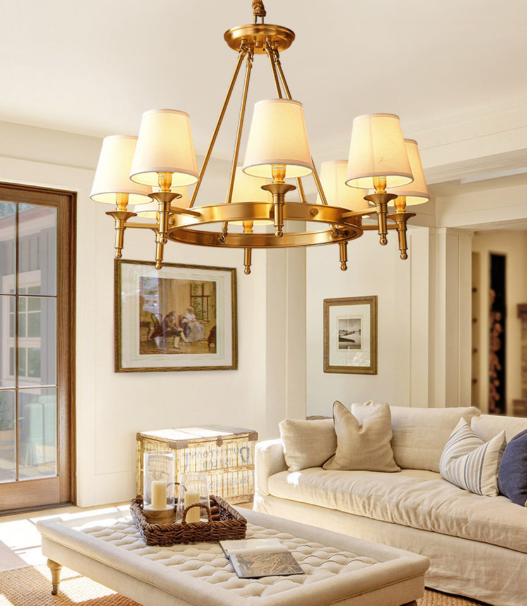Postmoderne kreisförmige hängende Kronleuchter hellweiß weiße Stoff Schatten Deckenkronleuchter in Gold für Wohnzimmer