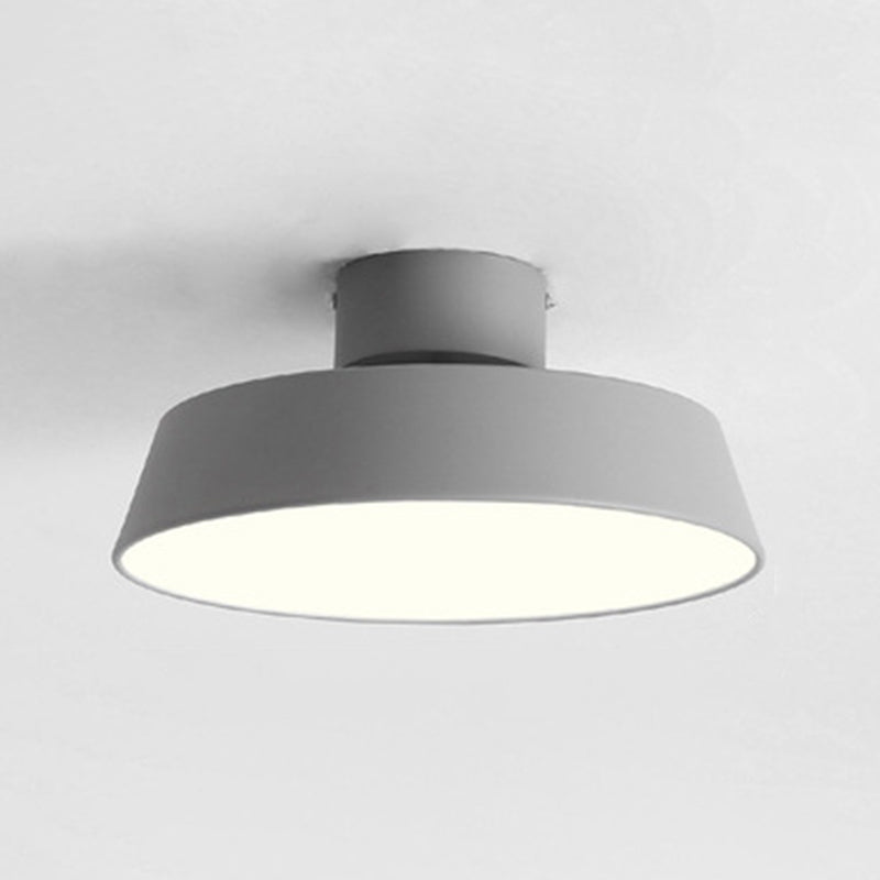 Circle Semi Flush Monted plafond LED -lampen Moderne metalen semi -spoeling