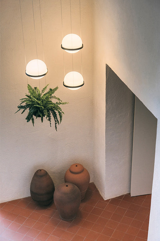 Accesorio de suspensión esférica estilo loft vaso blanco iluminación de colgante negro para escalera