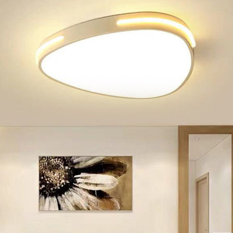 Triangle Flush Mount Fixture Simple Style Metal Bedroom LED Ceiling Light in White, 16"/19.5"/23.5" Wide