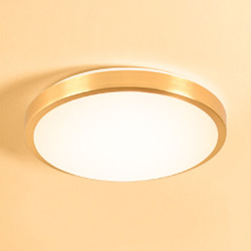 Round Living Room Flush Mount Light Fixture Metal LED Modern Flush Ceiling Light Fixture in Gold