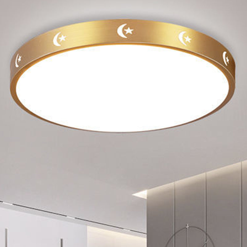 Round Living Room Flush Mount Light Fixture Metal LED Modern Flush Ceiling Light Fixture in Gold