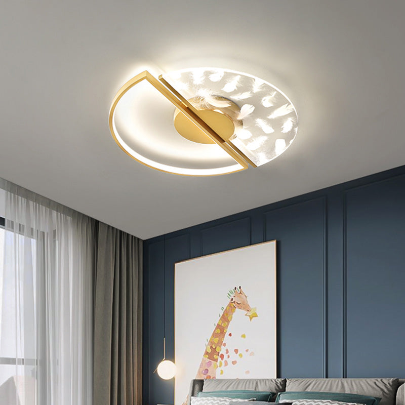 Circular Lacquered LED Flush Mount in Modern Concise Style Feather Acrylic Ceiling Fixture for Living Room