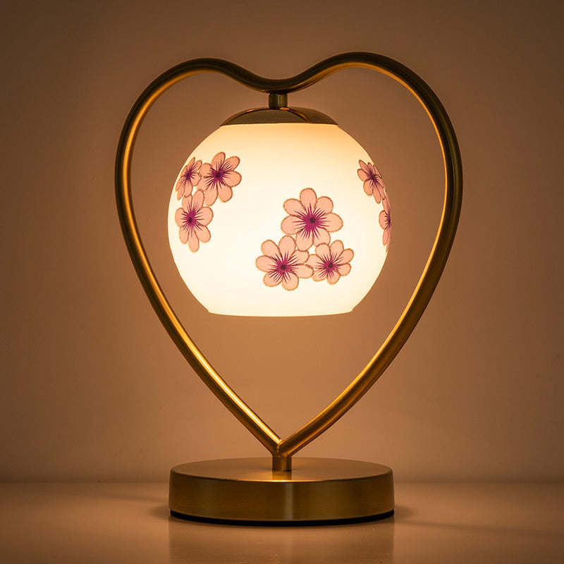 Simple Loving Heart Shaped Table Light Metal 1-Bulb Bedside Reading Lamp with Dome Glass Shade