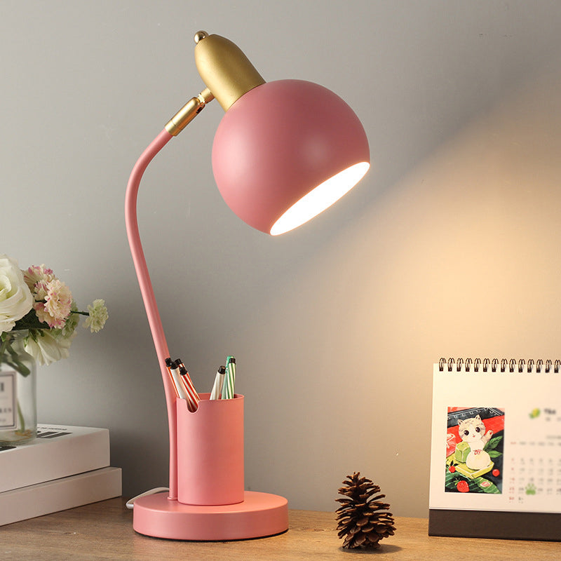 4 Color Optional Macaroon Style Desk Lamp Metal Dome Shade Studying Room Lighting Fixture with Pen Holder Design