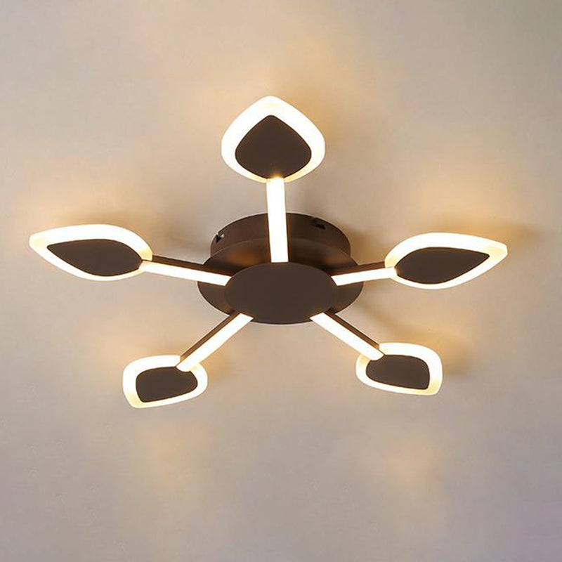 Lampada da incasso Sputnik contemporanea in acrilico 5/11 teste 29,5"/45" di larghezza marrone vicino all'illuminazione a soffitto in luce calda/bianca