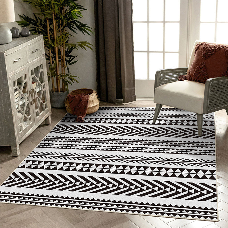 Distinctive Boho Striped Area Rug Retro Tribal Totem Indoor Rug Polyester Easy Care Stain Resistant Rug for Living Room