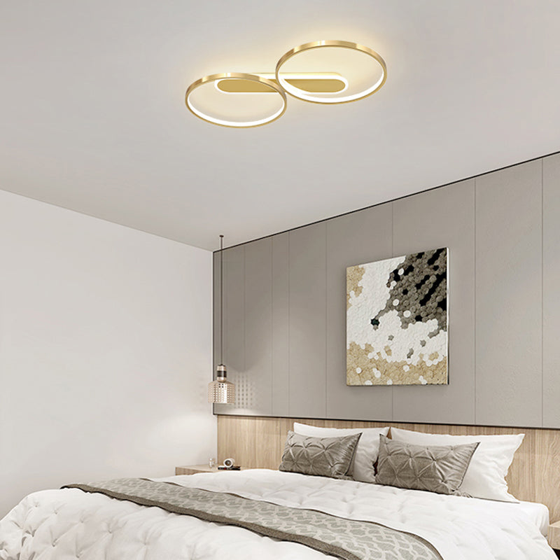 Halo-Like Ring Ceiling Fixture Modern Acrylic LED Gold Flush Mount Lighting in Warm / White Light, 22.5 "/31" Long