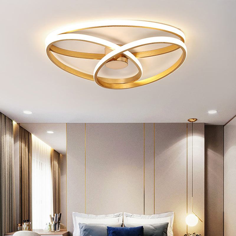 Minimalist Twisted Ceiling Mount Light Fixture Acrylic LED Bedroom Flushmount Lighting in Gold