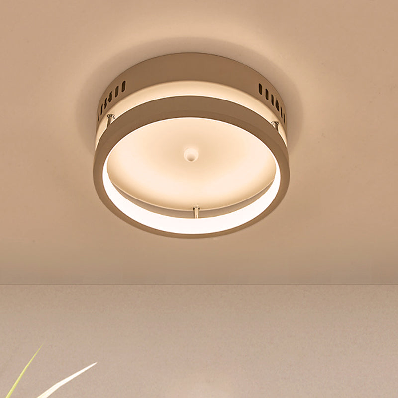 Mini LED Foyer Flush Mount Lamp Simple Style White Round Metal Ceiling Lighting in Warm/White Light