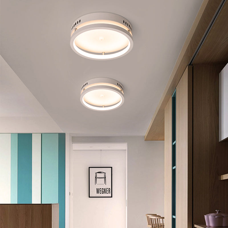 Mini LED-foyer-inbouwlamp, eenvoudige stijl, witte ronde metalen plafondverlichting in warm/wit licht