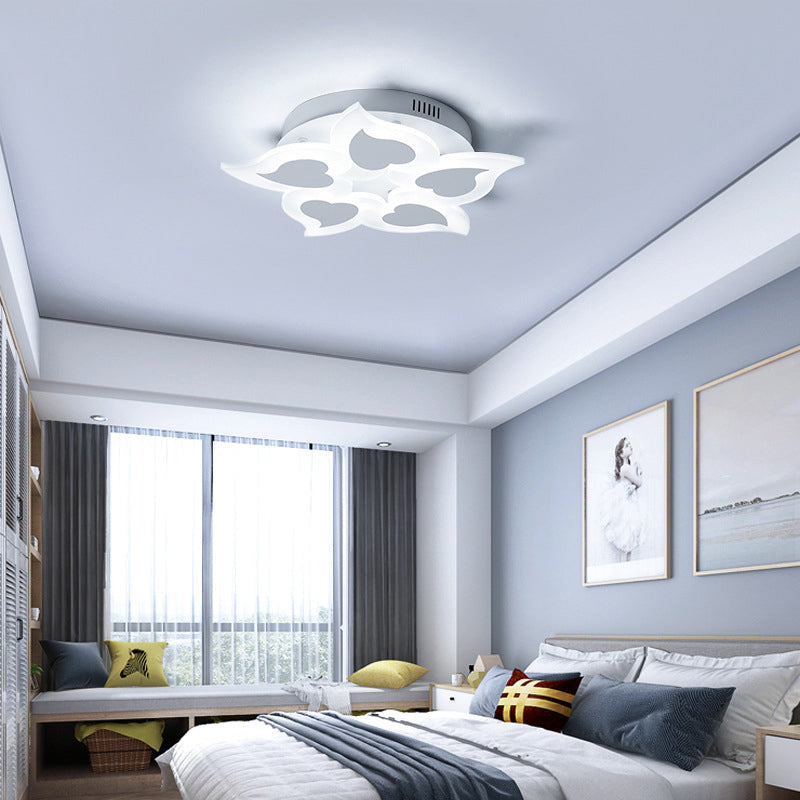 Heart Acrylic Ceiling Mounted Light Simple White LED Flush Light Fixture in Warm Light/White Light/Remote Control Stepless Dimming, 18"/23" Wide