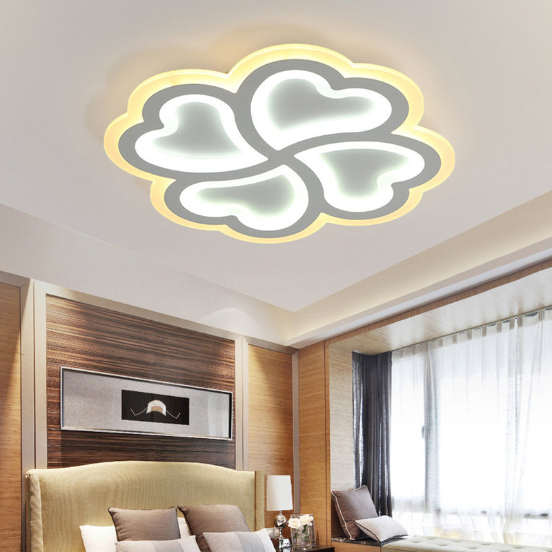 White Clover Ceiling Mount Lamp 19.5"/23.5" W Modern Style LED Metallic Flushmount in Warm/White Light