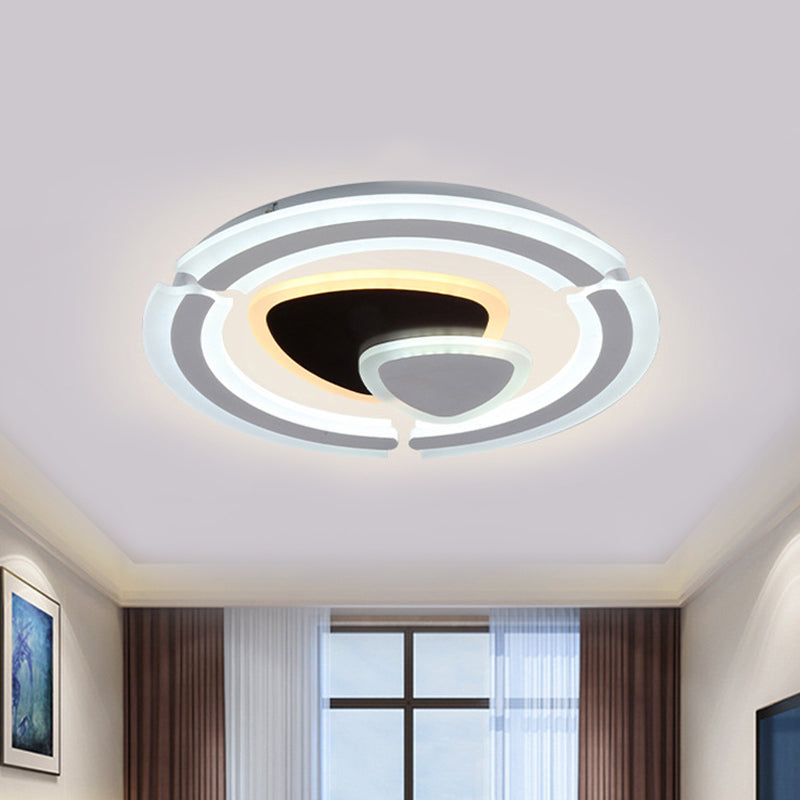 Zwart en wit Driehoek Plafond Lamp Moderne Stijl LED Acryl Flushmount in Warm/Wit Licht/Remote Control Stepless Dimming