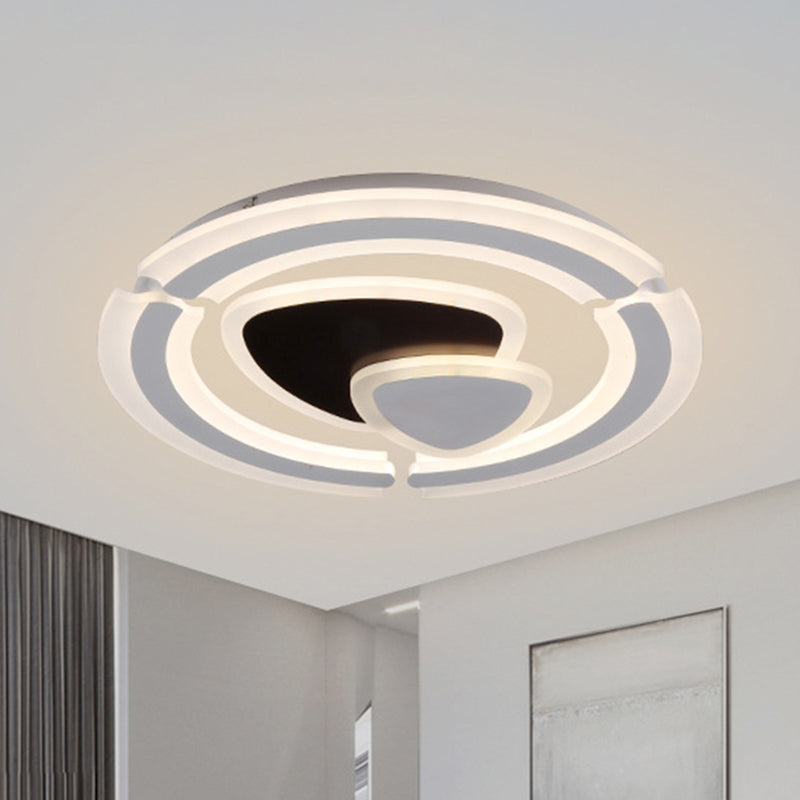 Zwart en wit Driehoek Plafond Lamp Moderne Stijl LED Acryl Flushmount in Warm/Wit Licht/Remote Control Stepless Dimming