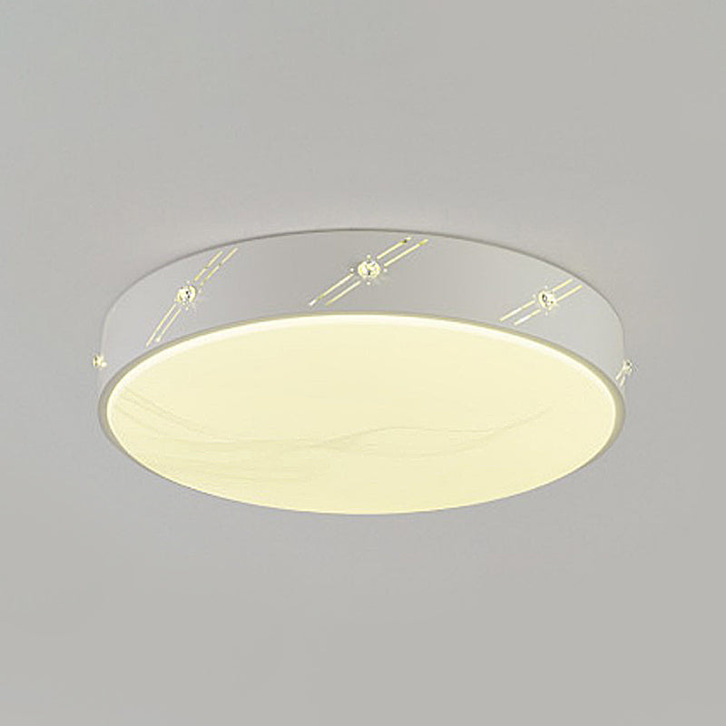 Plafonnier rond Simple en métal blanc LED encastré avec diffuseur acrylique pour chambre à coucher