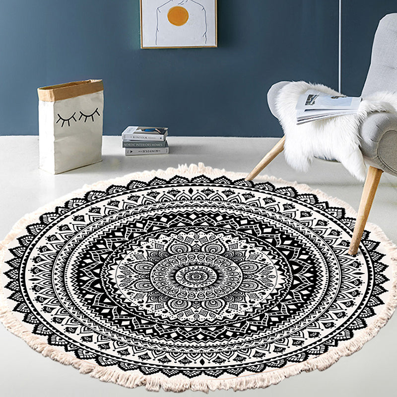 Round Black Tone Bohemian Area Carpet Polyester Ethnic Print Indoor Rug Anti-Slip Backing Carpet for Living Room