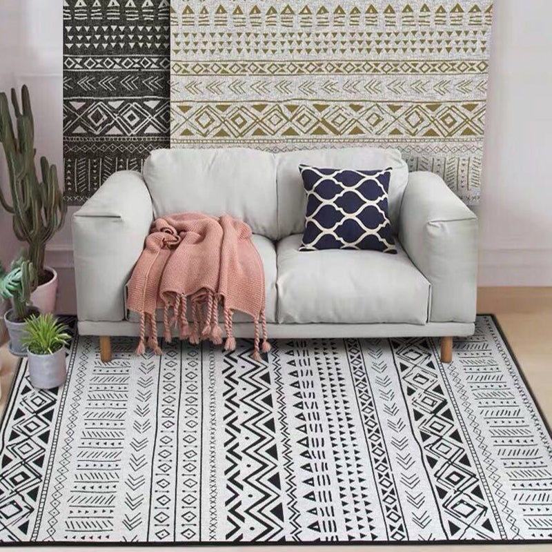 Solid Color Bohemian Indoor Rug Polyester Tribal Pattern Carpet Non-Slip Backing Rug for Home Decor