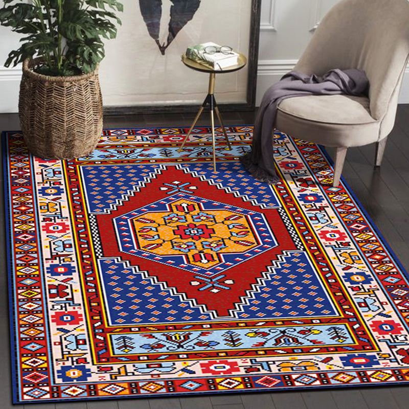 Elegant Red Tone Moroccan Symmetrical Pattern Rug Polyester Traditional Carpet Stain Resistant Rug for Living Room