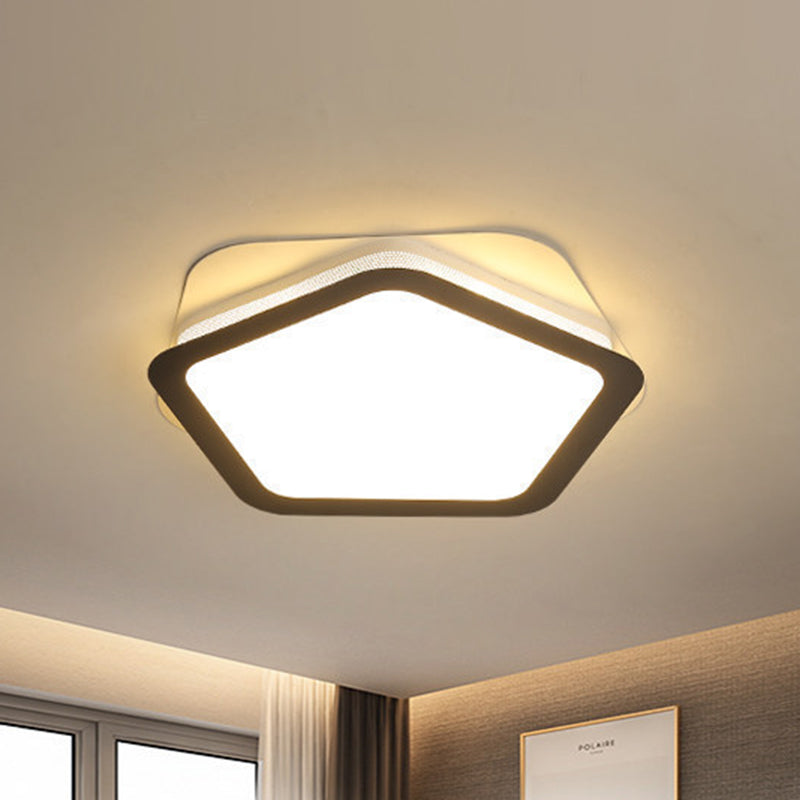 Acryl Pentagon Flush Light Fixture Modern LED Witte Flushmount in Wit/Warm Licht voor slaapkamer