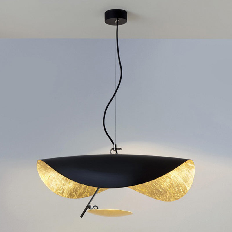 Pendentif suspension LED Salle Pendante simple suspendue avec une teinte en métal en forme de chapeau