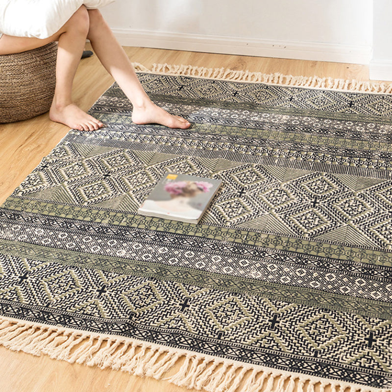 Classical Tribal Pattern Rug Decorative Native American Carpet with Fringe Cotton Blend Stain Resistant Carpet for Living Room