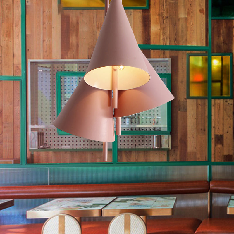 Pendre lustre de style macaron Light Conical Hanging Light avec de l'ombre en métal pour le restaurant