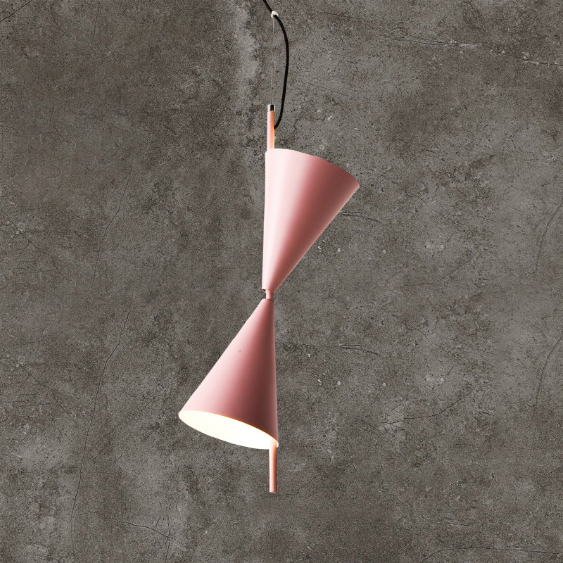 Pendre lustre de style macaron Light Conical Hanging Light avec de l'ombre en métal pour le restaurant