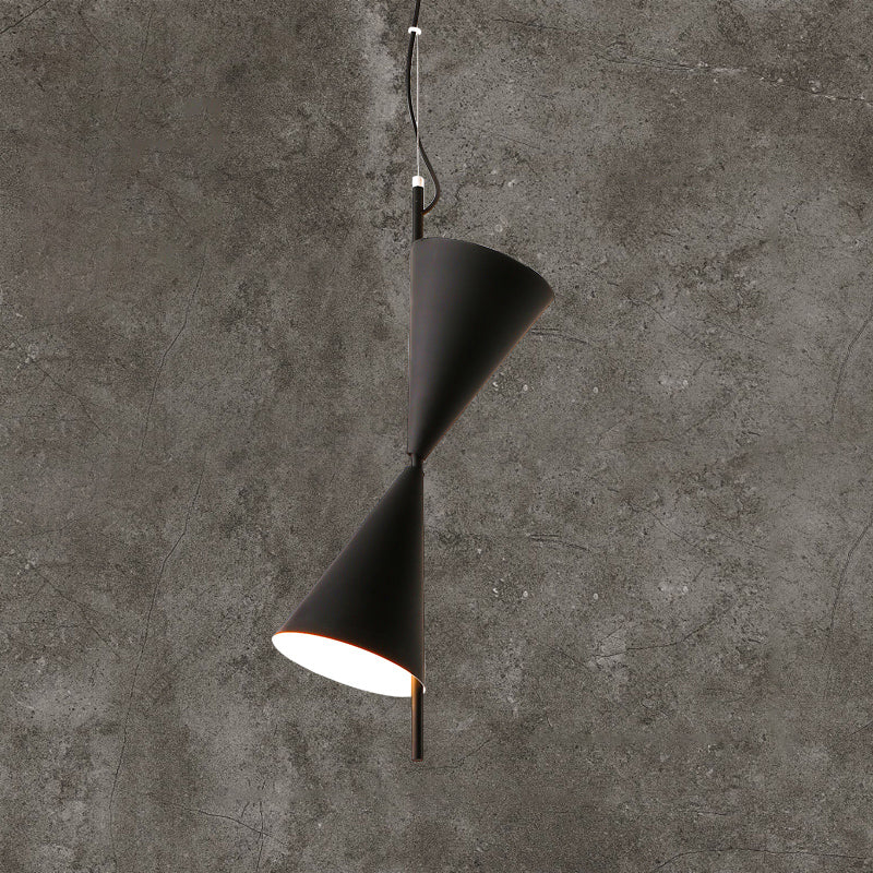 Pendre lustre de style macaron Light Conical Hanging Light avec de l'ombre en métal pour le restaurant