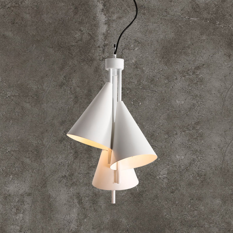 Pendre lustre de style macaron Light Conical Hanging Light avec de l'ombre en métal pour le restaurant