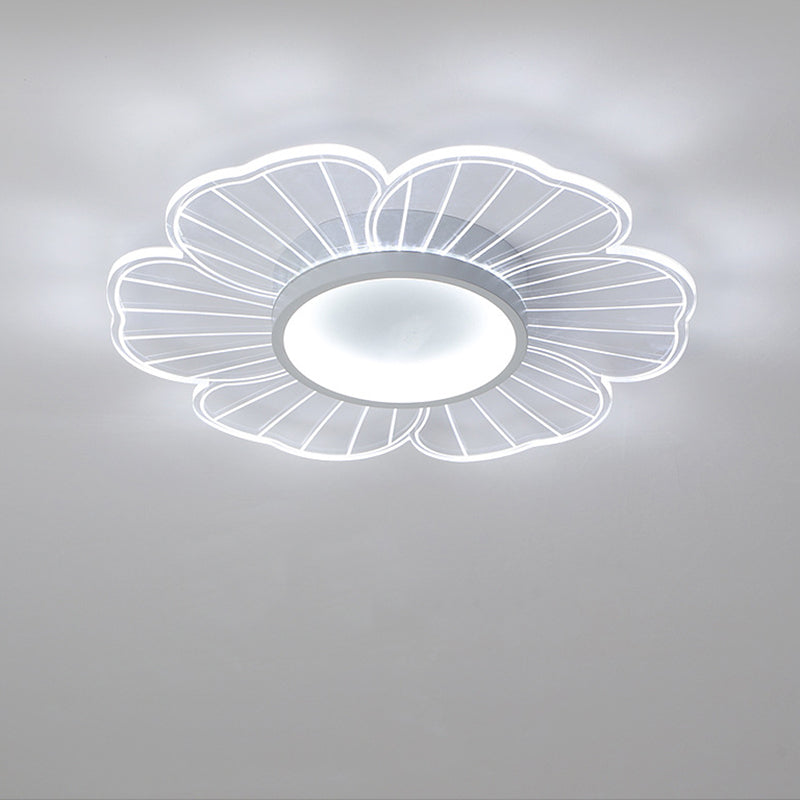 White Flower Ceiling Flush Mount Light Simple LED Acrylic Ceiling Mount Light Fixture