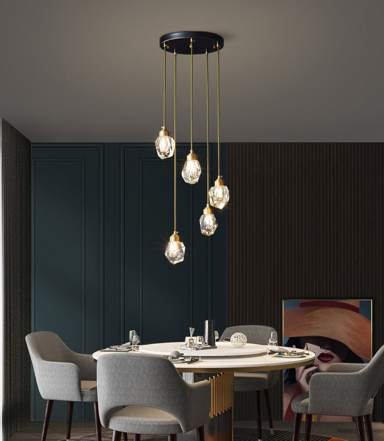 Lampe suspendue à suspension minimaliste Black-Gold en forme de gemme avec une nuance de cristal pour le restaurant