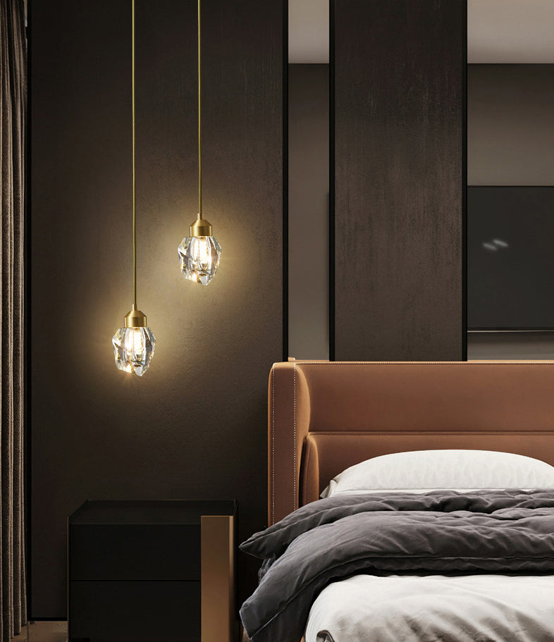 Lampe suspendue à suspension minimaliste Black-Gold en forme de gemme avec une nuance de cristal pour le restaurant