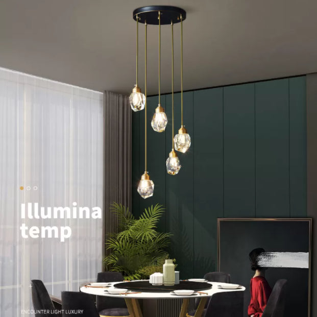 Lampe suspendue à suspension minimaliste Black-Gold en forme de gemme avec une nuance de cristal pour le restaurant