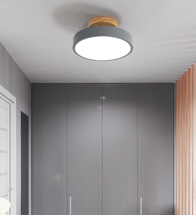 Luz de techo LED de macarrón de madera en el estilo moderno conciso de hierro forjado Circular Semi Flush Monte con sombra acrílica