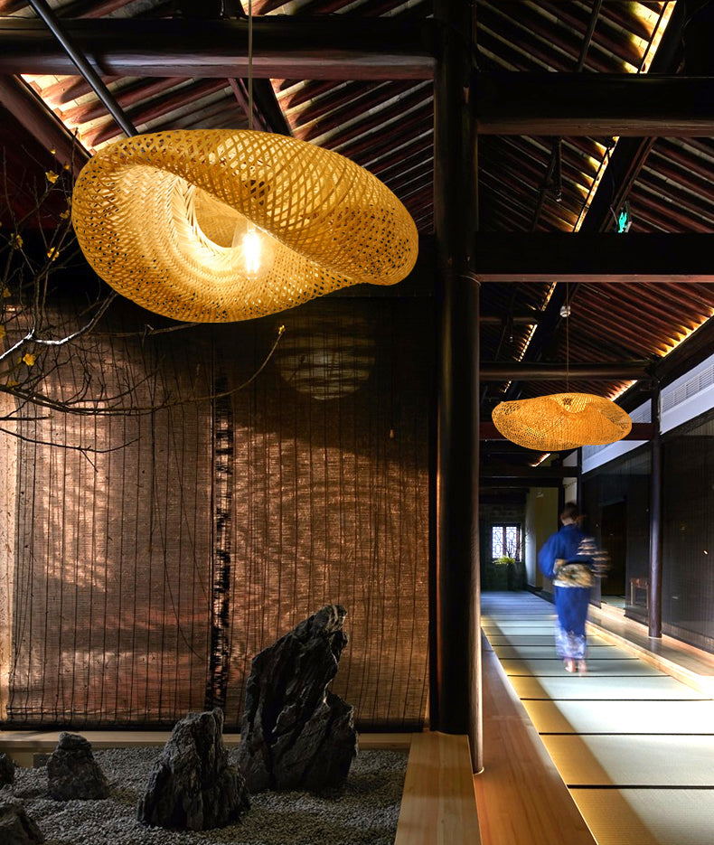 Bamboo Hat-Shaped Pendant Lighting Fixture Asia Style Ceiling Pendant Light in Beige