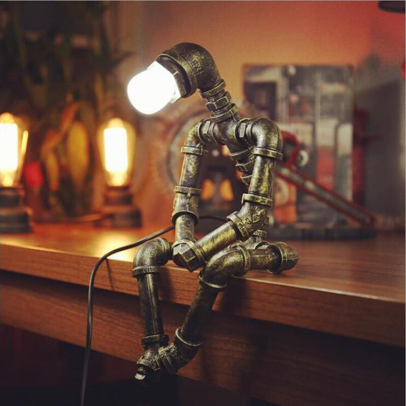 Steampunk Robot Pipe Night Light 1 Head Whited Iron Table Light pour les garçons chambre