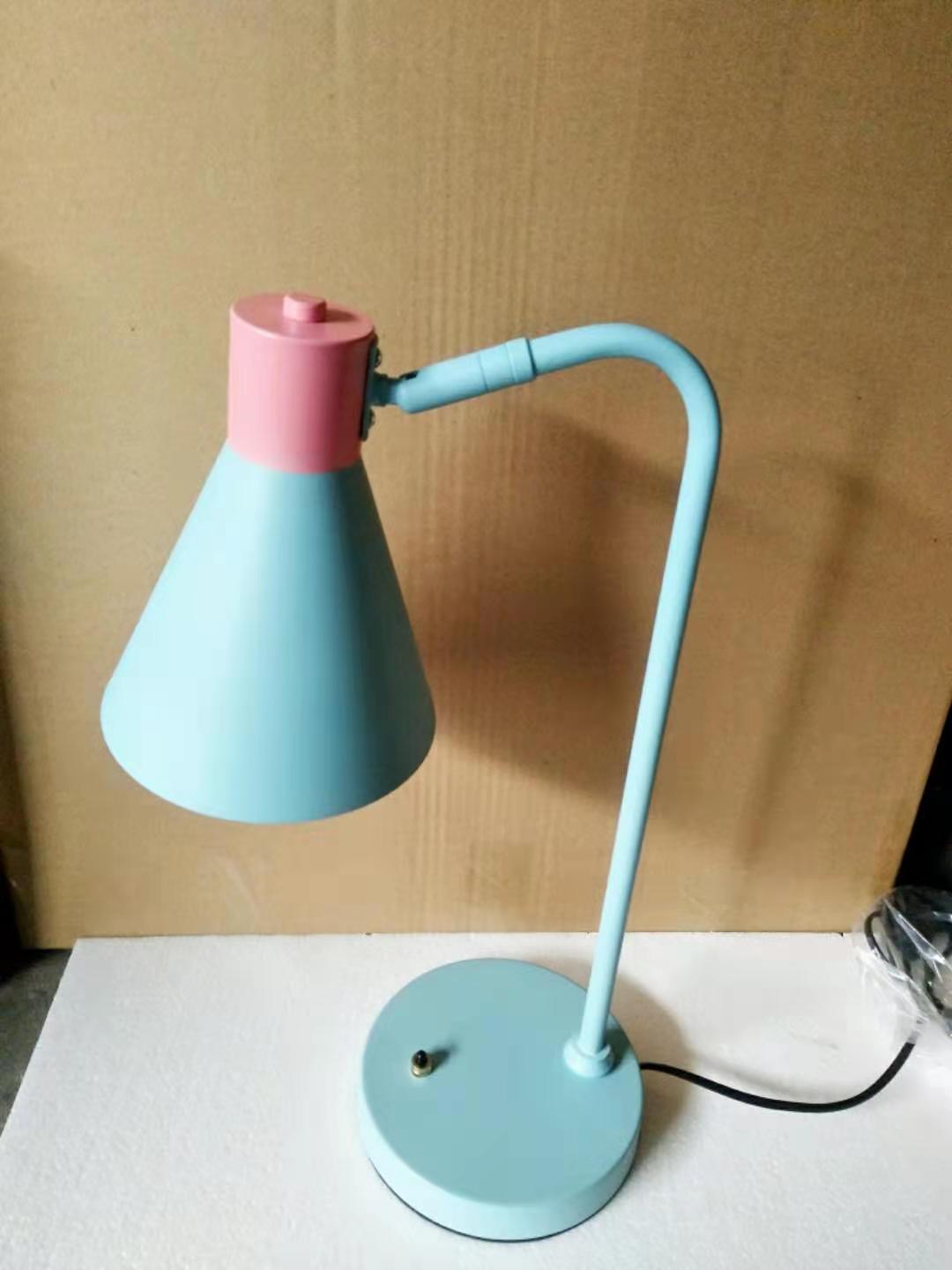 Metal Swivelable Cone Shade Table Light Macaron 1 Head Light Blue and Pink Study Light