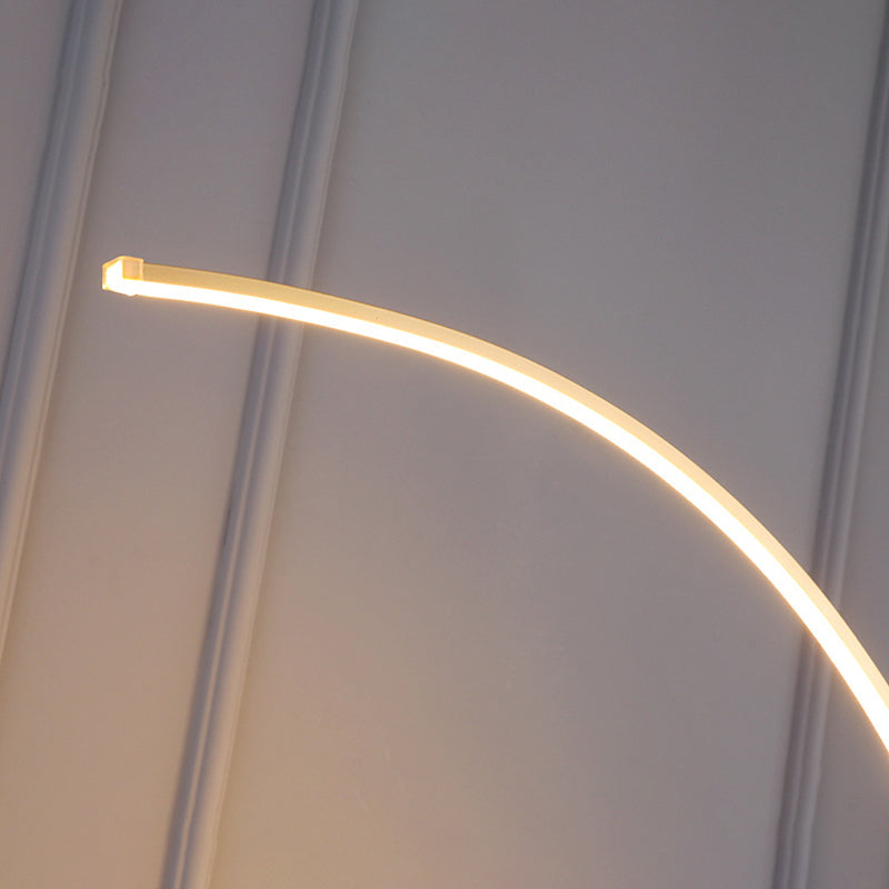 Zwarte en goudcurve vloerlamp moderne stijl acryl -led staand licht met lade