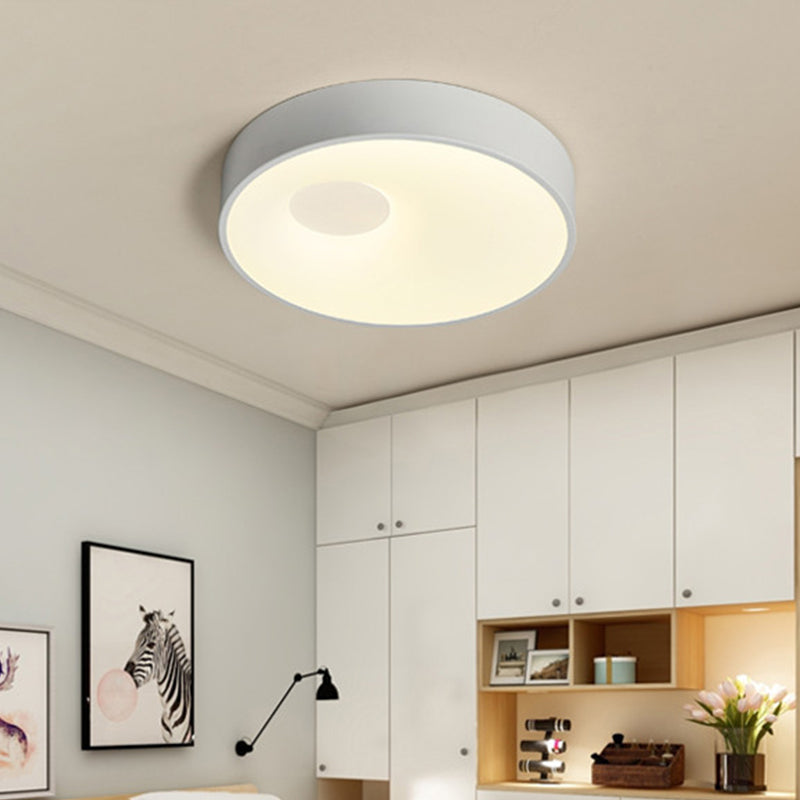 Iluminación empotrada redonda para dormitorio, accesorio de techo LED contemporáneo de metal de 18"/23,5" de diámetro, en color blanco con difusor acrílico