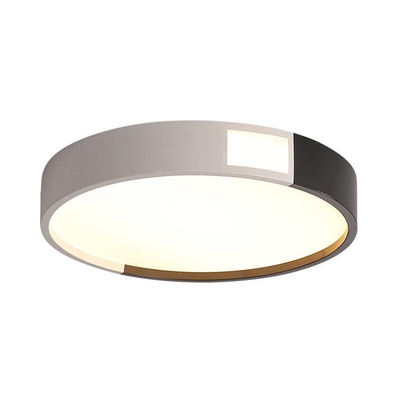 Modern Round Flush Ceiling Light Fixture Metal LED Bedroom Flush Mount Lamp in Black and White, 16"/19.5"/23.5" Wide