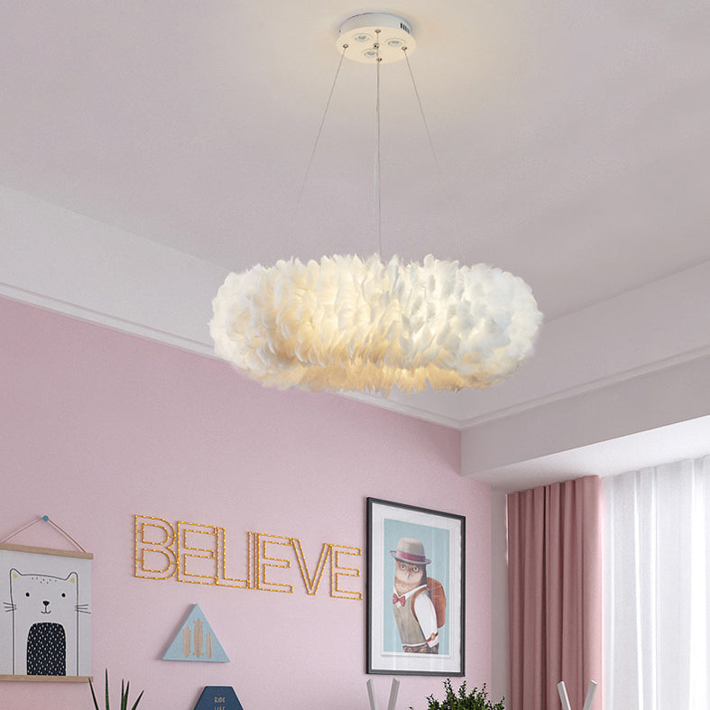 White Circular Hanging Lamp in Modern Fashionable Style Wrought Iron Chandelier with Feather Shade