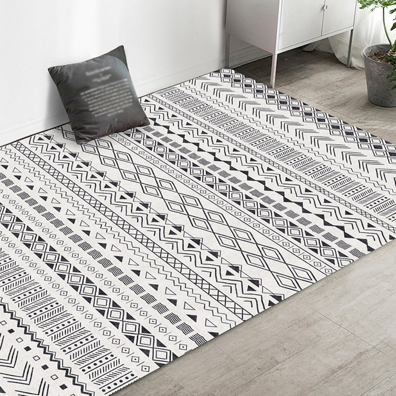 Elegante alfombra multicolor de alfombra antigua Polyéster Spearhead alfombra de alfombra interior Resistente para la decoración del hogar